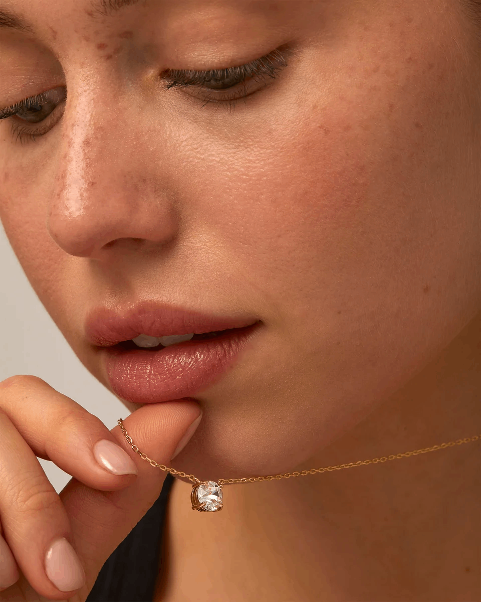 Delicate Solitaire Hanger Ketting